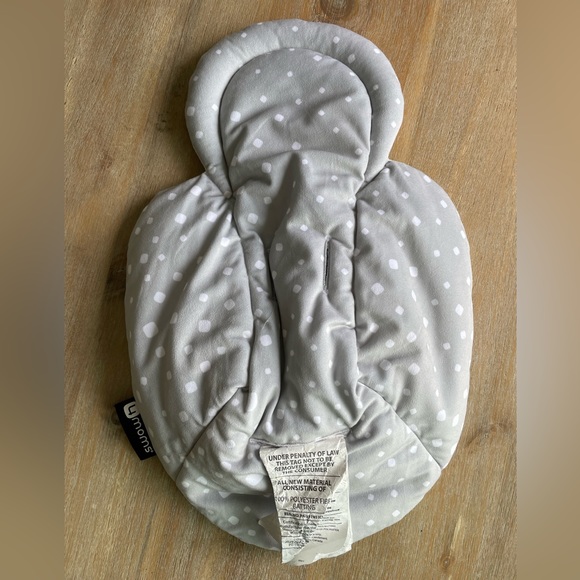 4moms mamaRoo Infant / Newborn Insert - Reversible - Multicolor and Gray - Picture 2 of 6